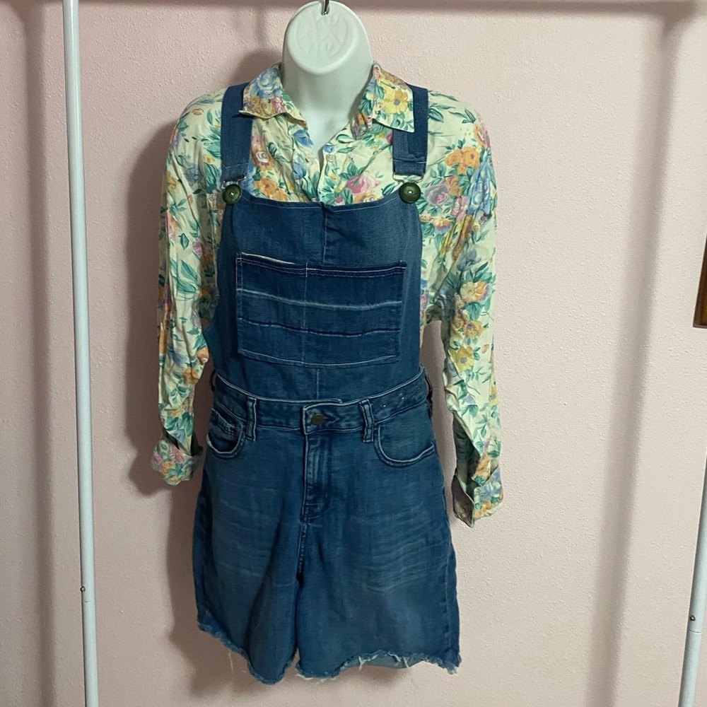 Super Unique Handmade Denim Overall Shorts. Size Medium.